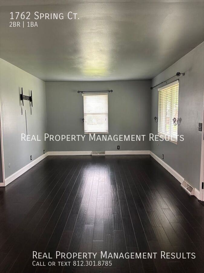 1762 Spring Ct - Photo 3 of 14