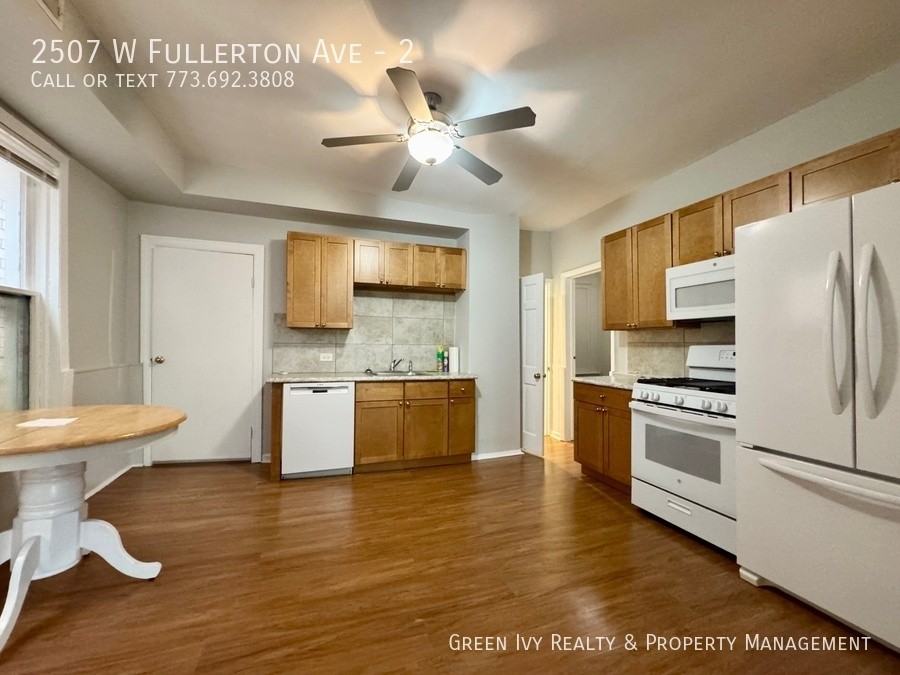 2507 W Fullerton Ave #2 - Photo 2 of 18