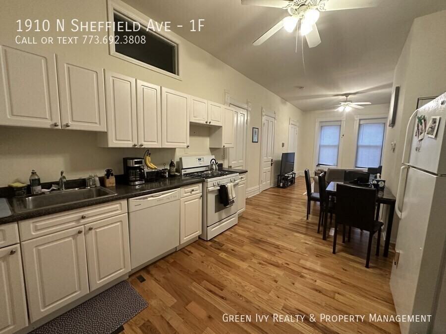 1910 N Sheffield Ave #1F - Photo 3 of 7