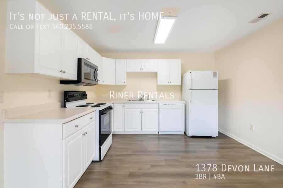 1378 Devon Ln - Photo 4 of 11