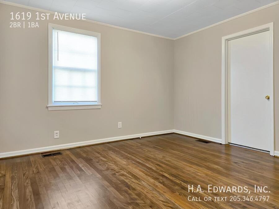 1619 1st Ave - Photo 5 of 13