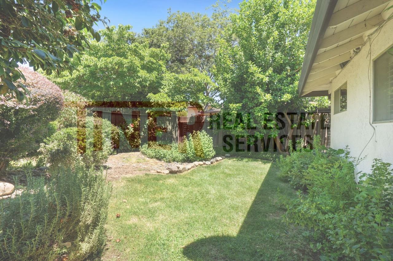 4891 Kipling Dr - Photo 4 of 25