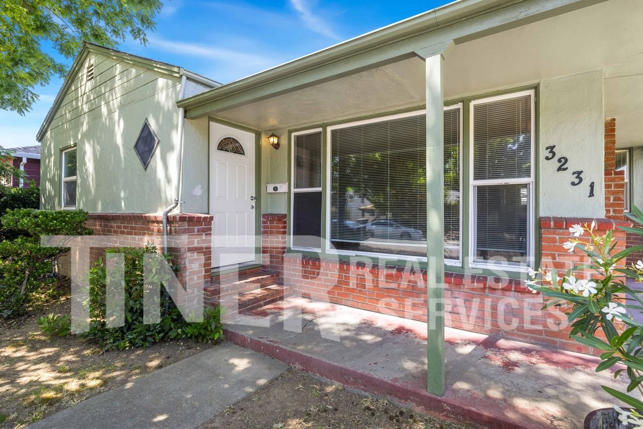 3231 Del Mar Way - Photo 7 of 27