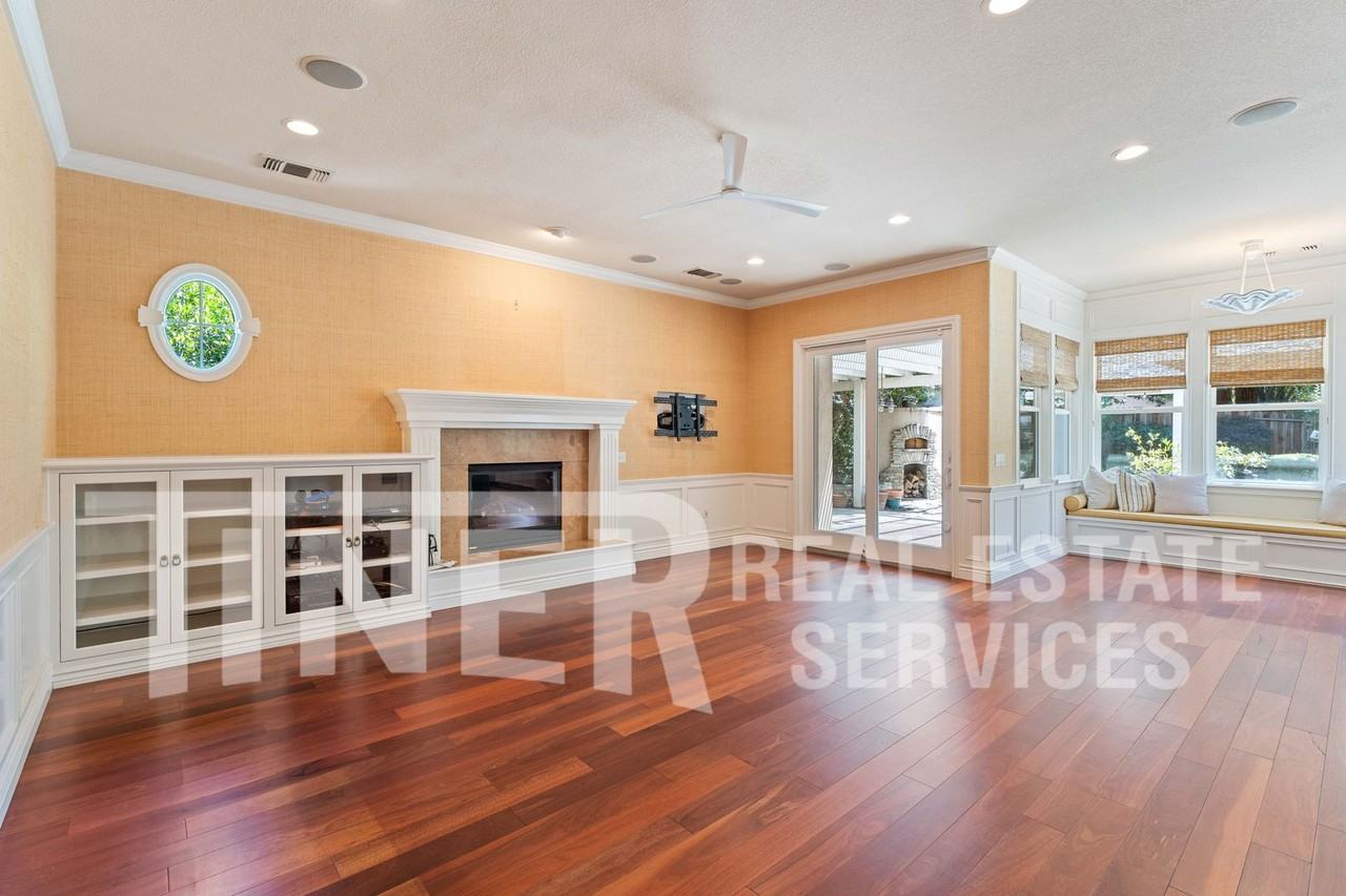 95 Valley Falls Pl - Photo 4 of 50