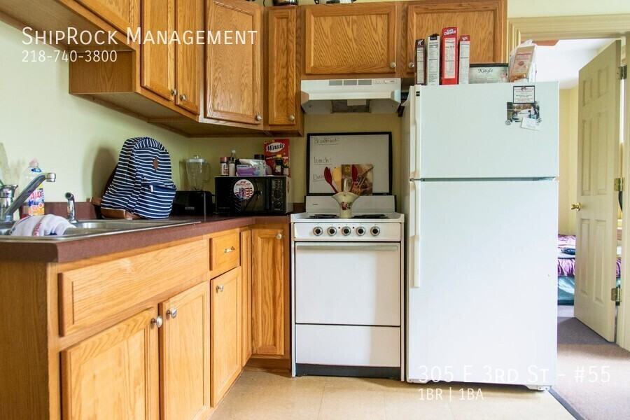 305 E 3rd St #55 - Photo 5 of 11