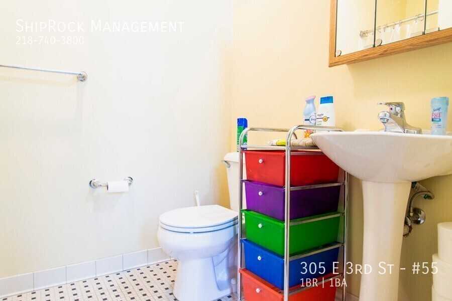 305 E 3rd St #55 - Photo 7 of 11