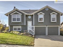 featured image of 1321A Ne 39th St