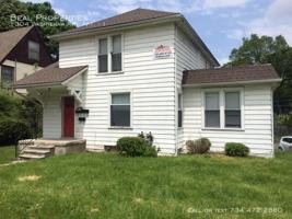 featured image of 1304 Washtenaw Rd #1