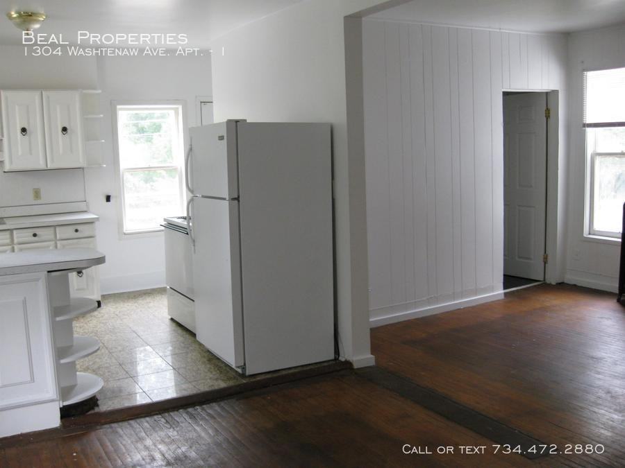 1304 Washtenaw Rd #1 - Photo 7 of 14