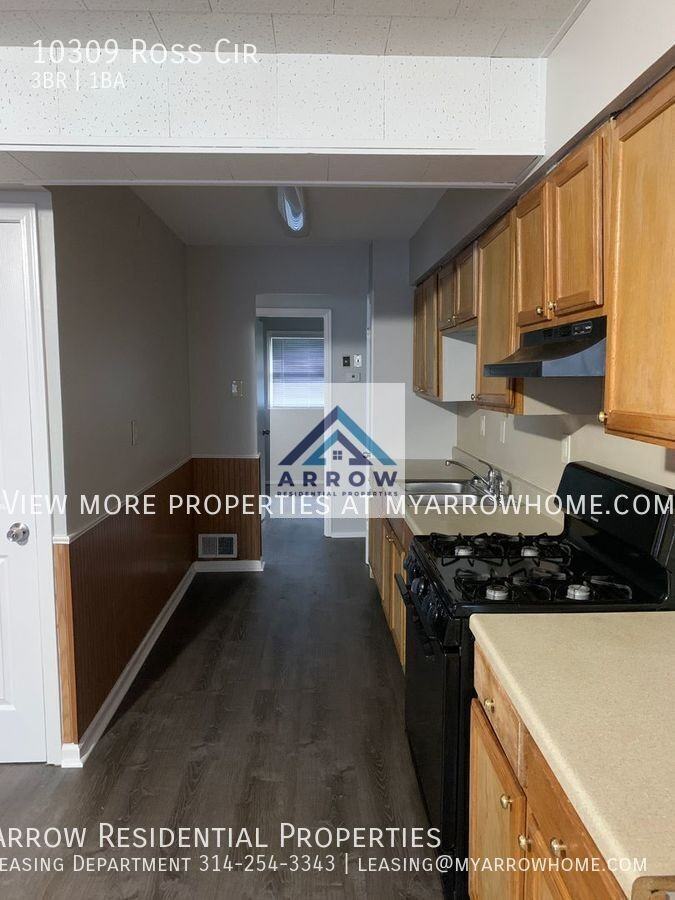 10309 Ross Cir - Photo 5 of 16