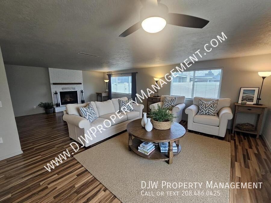 3408 Colorado Ave - Photo 2 of 12