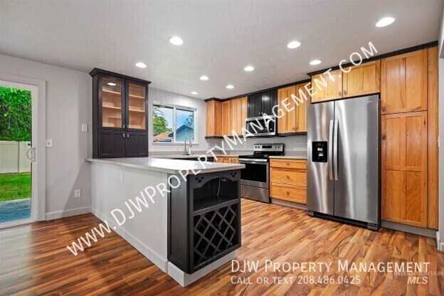 3408 Colorado Ave - Photo 3 of 12