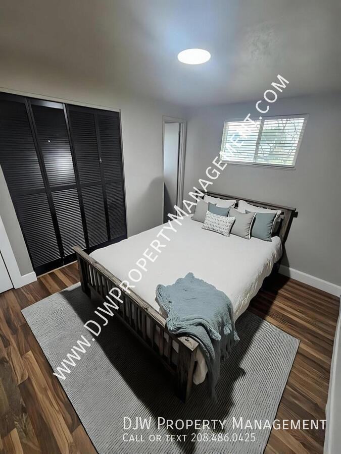 3408 Colorado Ave - Photo 7 of 12