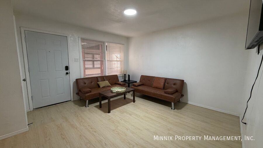5005 Avenue W #2 - Photo 4 of 15