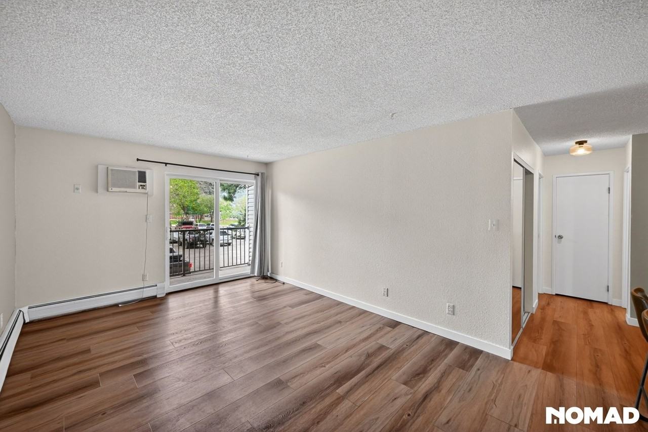 1250 Golden Cir
