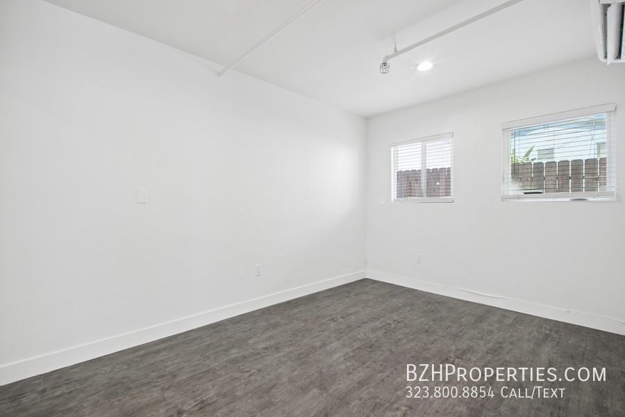 9221 Alcott St #4 - Photo 7 of 10