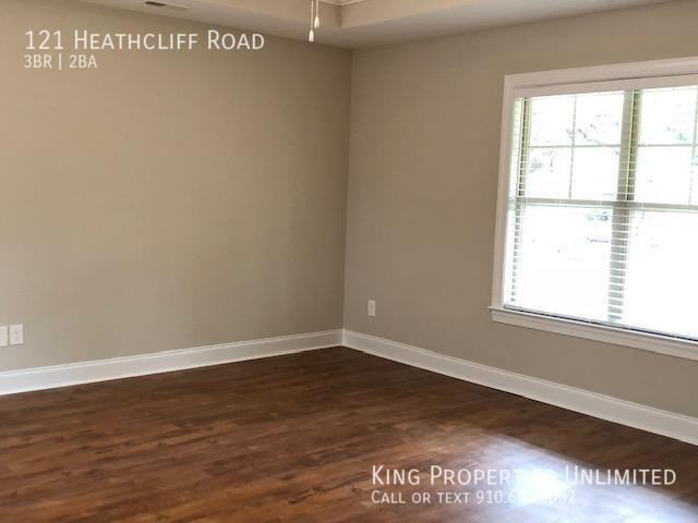 121 Heathcliff Rd - Photo 3 of 23