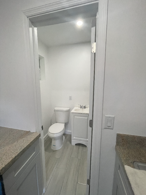 7540 Ne 3rd Ct - Photo 5 of 7