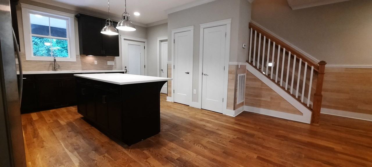1726 Carvell Ave - Photo 3 of 20