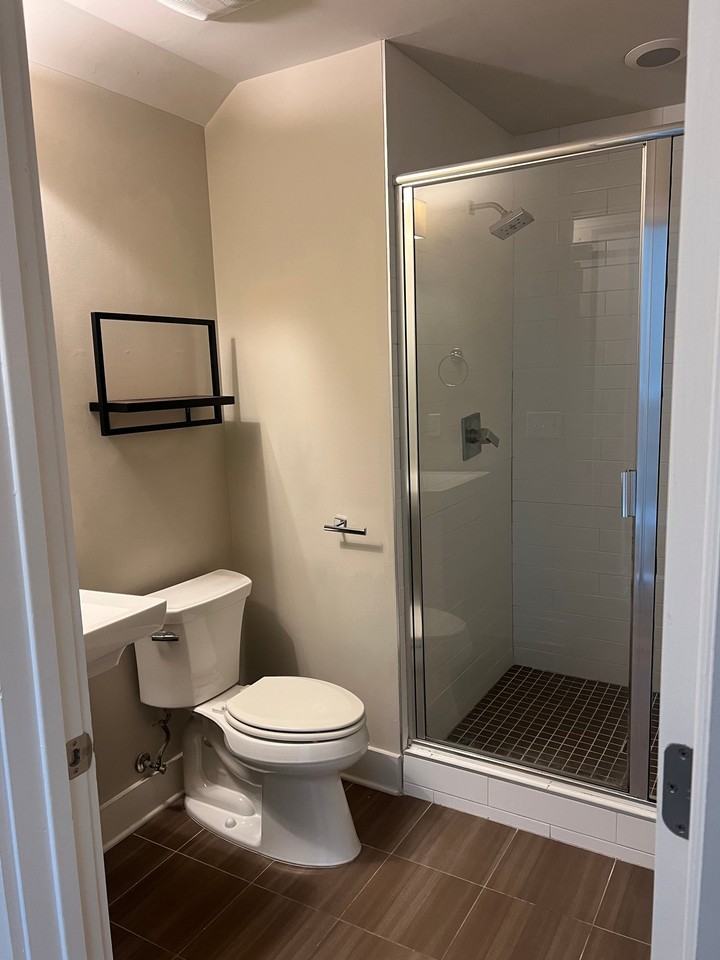1726 Carvell Ave - Photo 7 of 20
