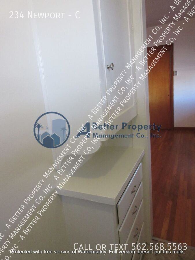 234 Newport Ave #C - Photo 4 of 6