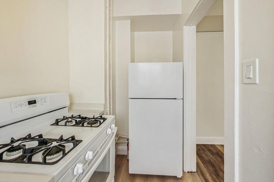10 Brooklyn Pl #05 - Photo 5 of 14