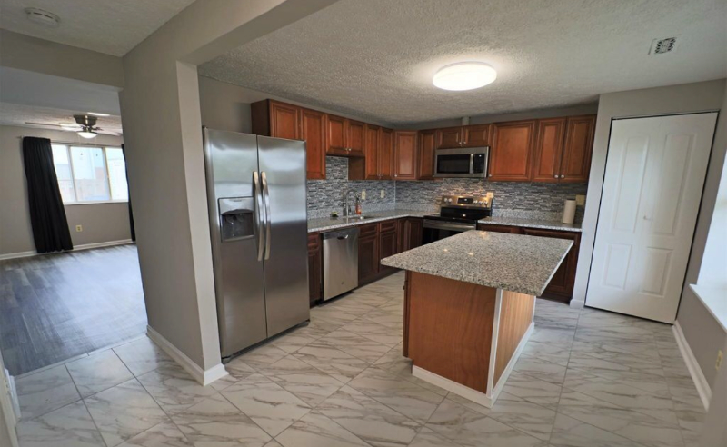 7028 Hames Ct - Photo 2 of 21