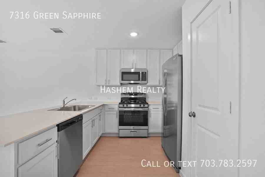 7316 Green Sapphire - Photo 2 of 15