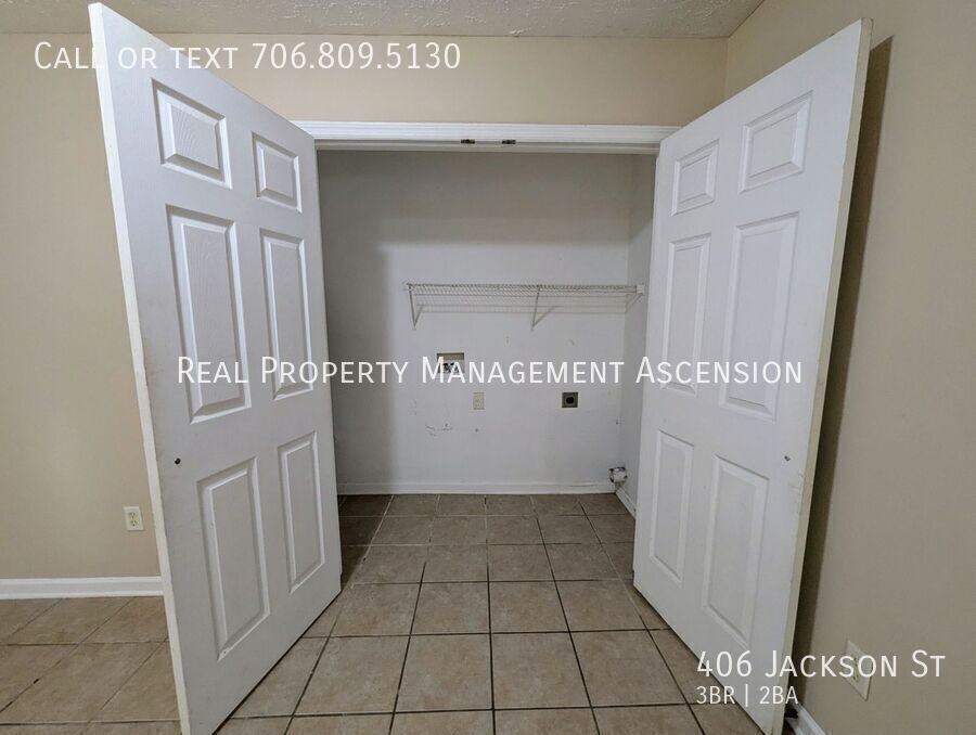 406 Jackson St - Photo 5 of 17