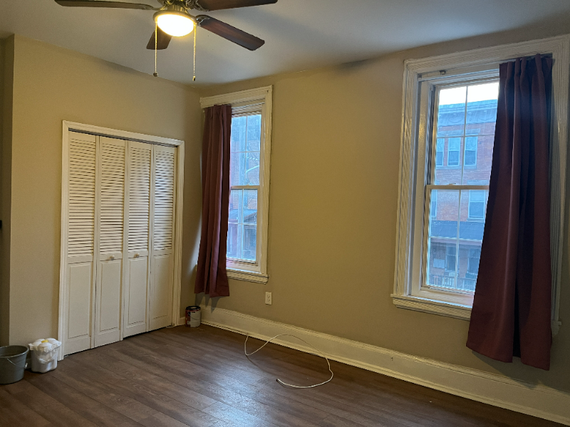 2255 N Park Ave - Photo 4 of 16