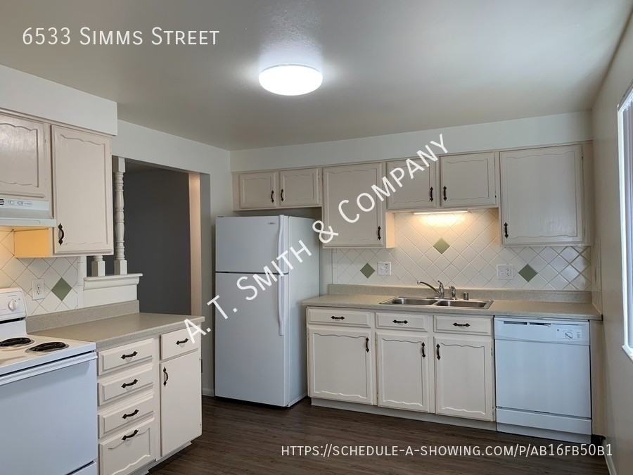 6533 Simms St - Photo 6 of 20