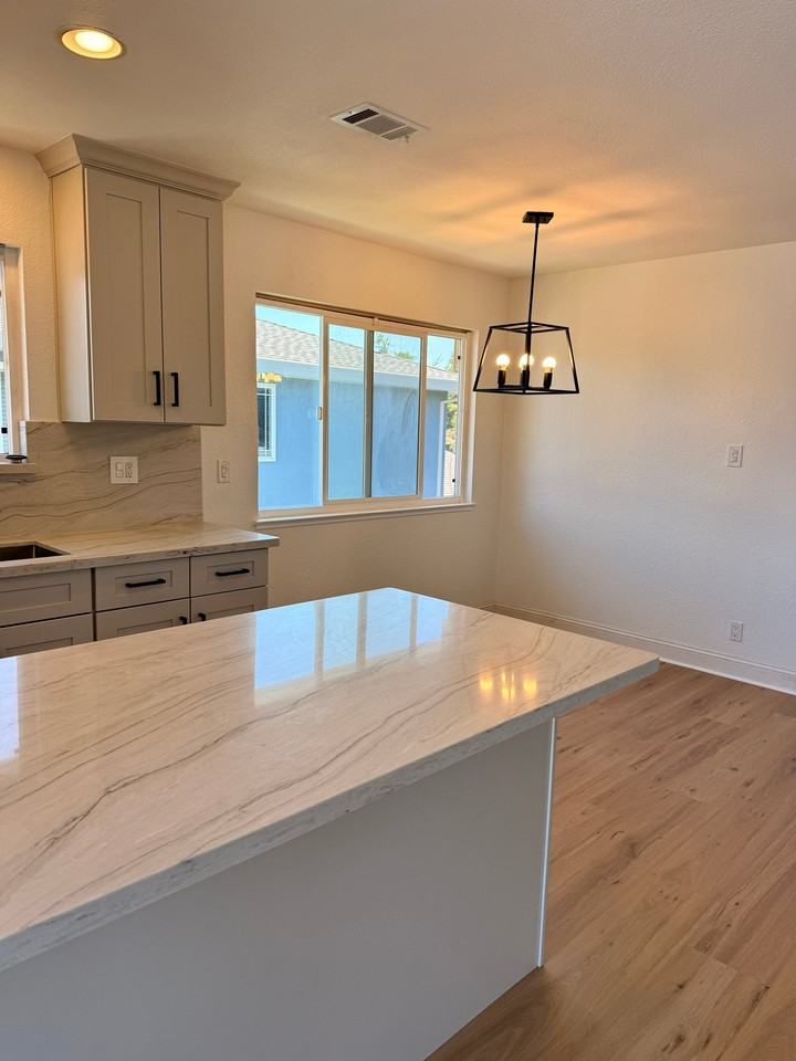 1265 Bouret Dr #4 - Photo 7 of 30