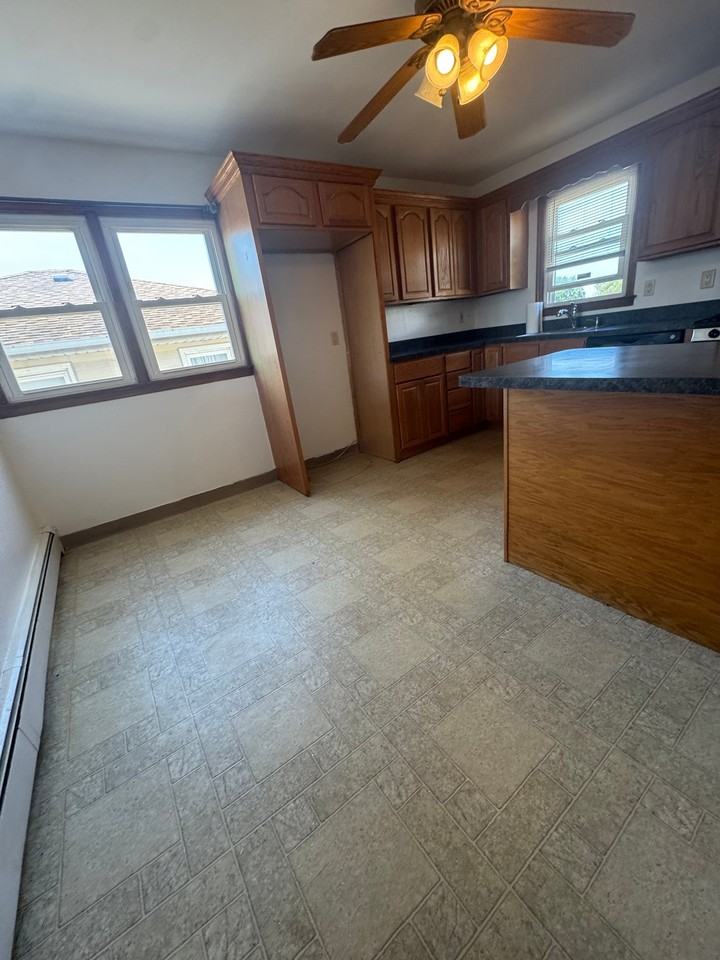 190 Baltimore Ave - Photo 4 of 13