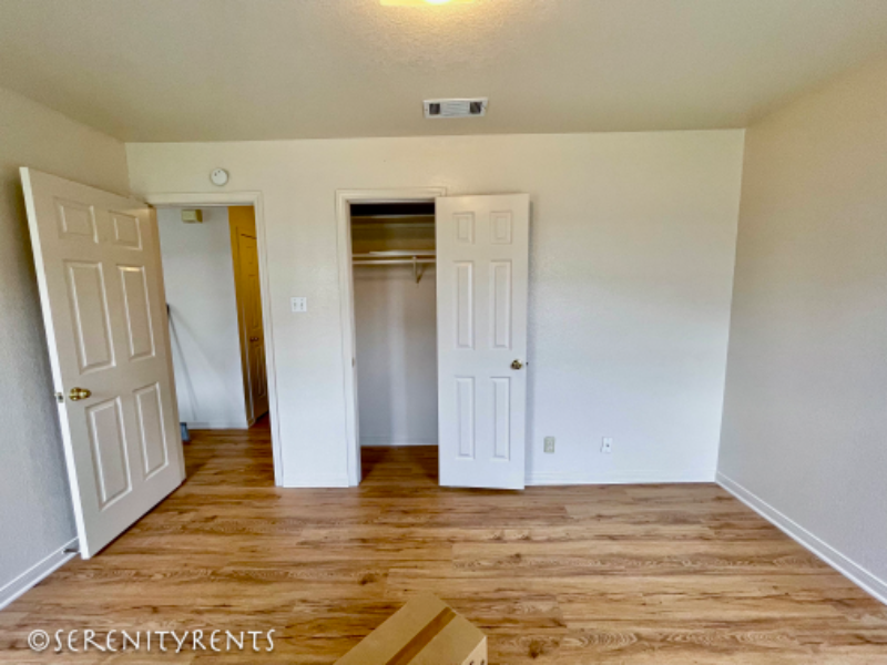 5209 Morning Glen Ln #B - Photo 7 of 16
