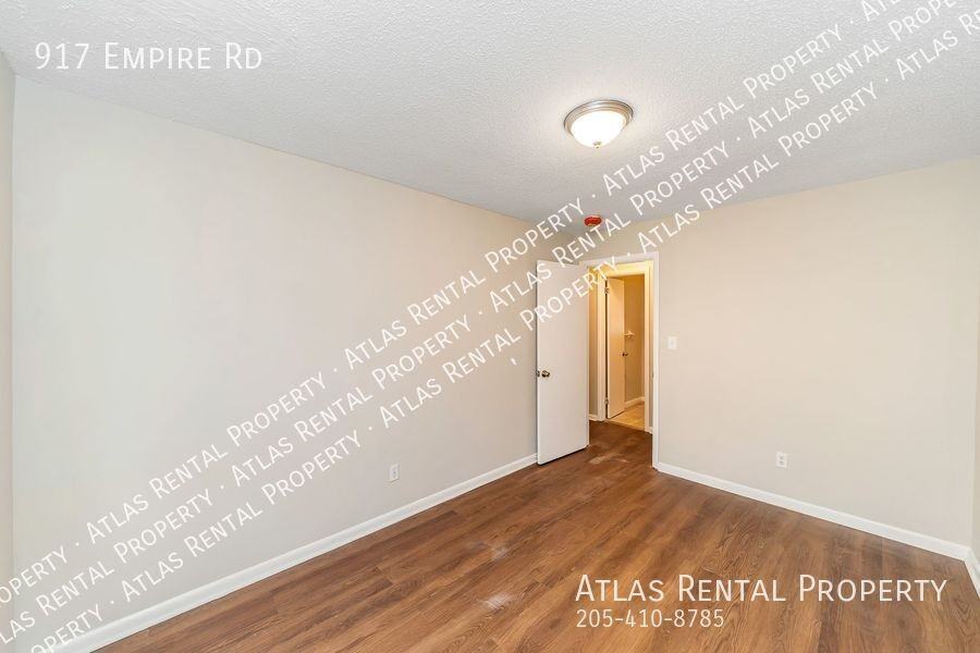 917 Empire Rd - Photo 7 of 27