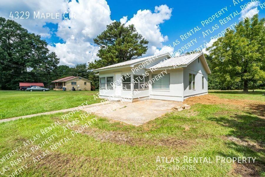 4329 Maple Cir - Photo 3 of 23