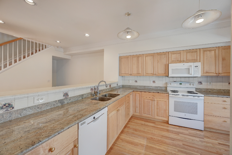 927 Jersey St - Photo 4 of 43