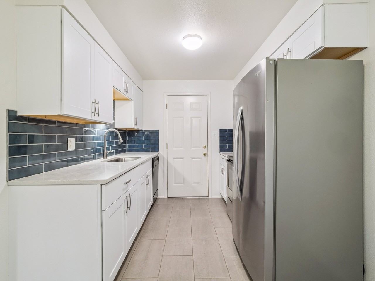 6017 W Jefferson Pl - Photo 3 of 14