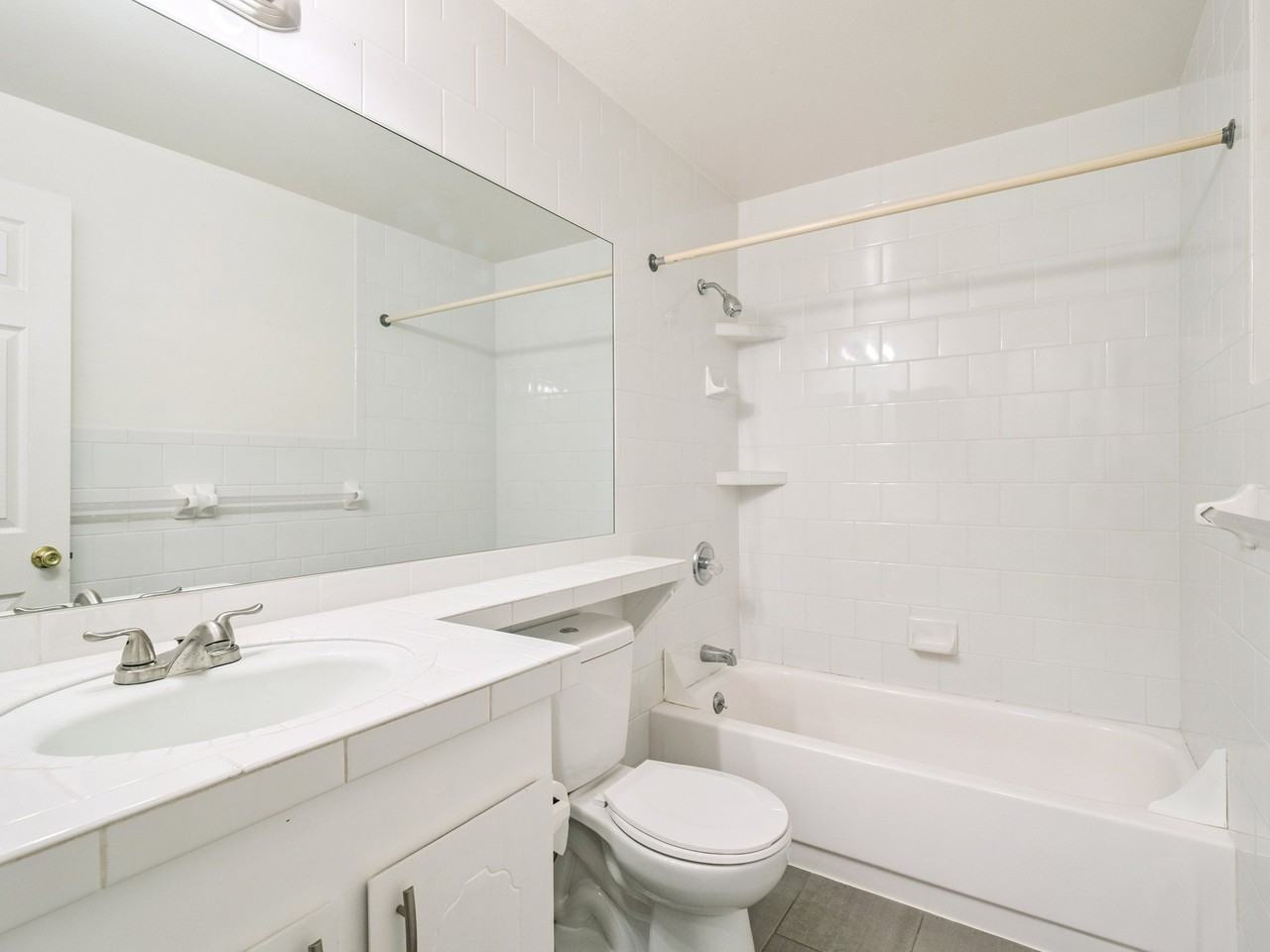 6017 W Jefferson Pl - Photo 4 of 14