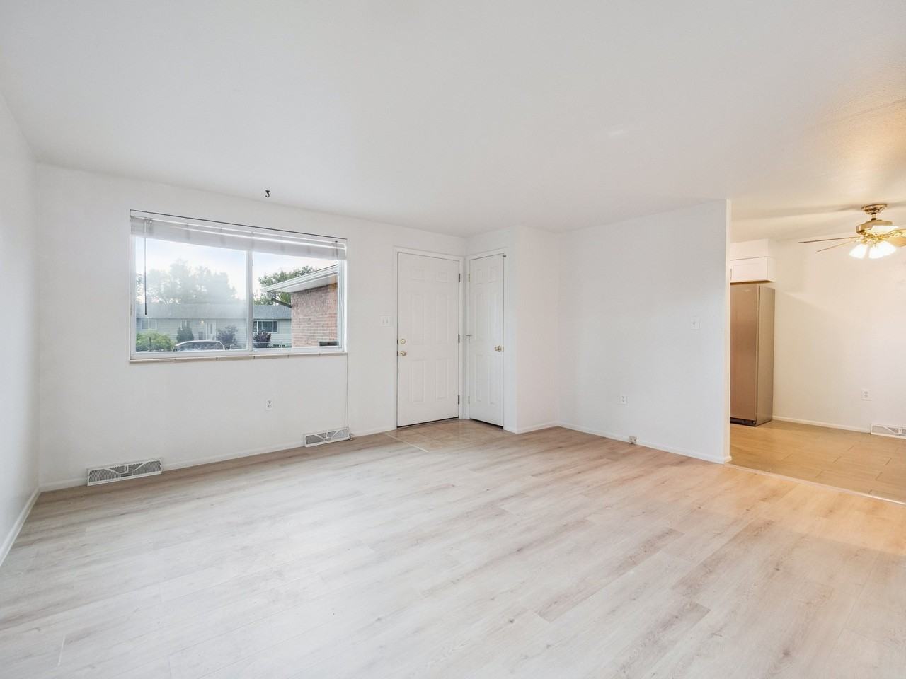 6017 W Jefferson Pl - Photo 5 of 14