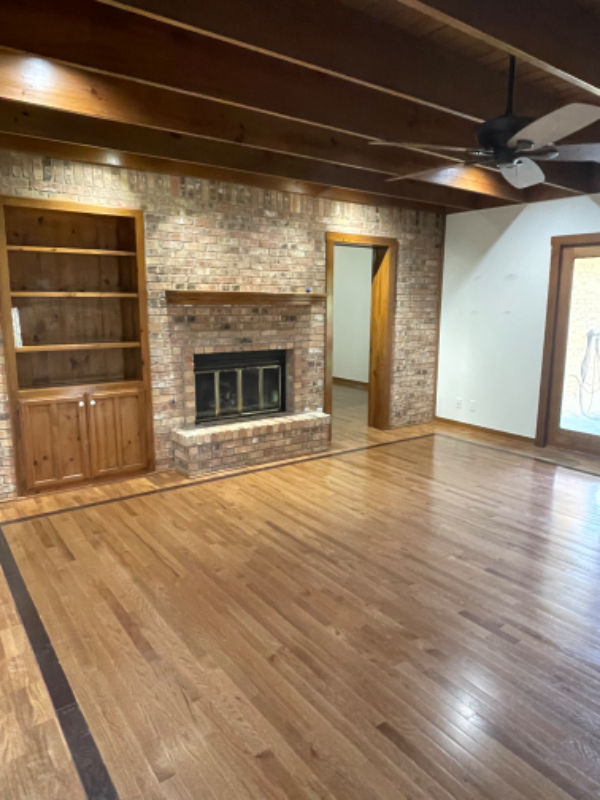 606 Dover Ln - Photo 2 of 14