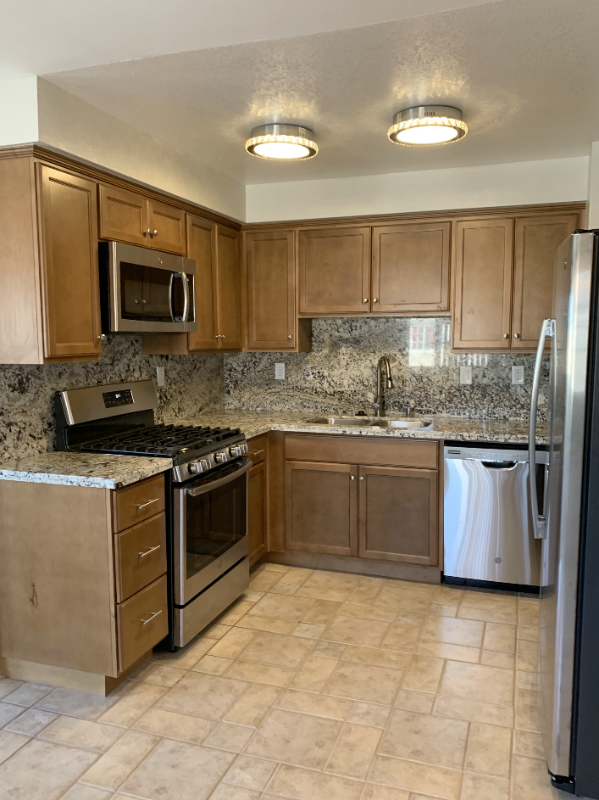 1539 W 207th St #3 - Photo 3 of 33