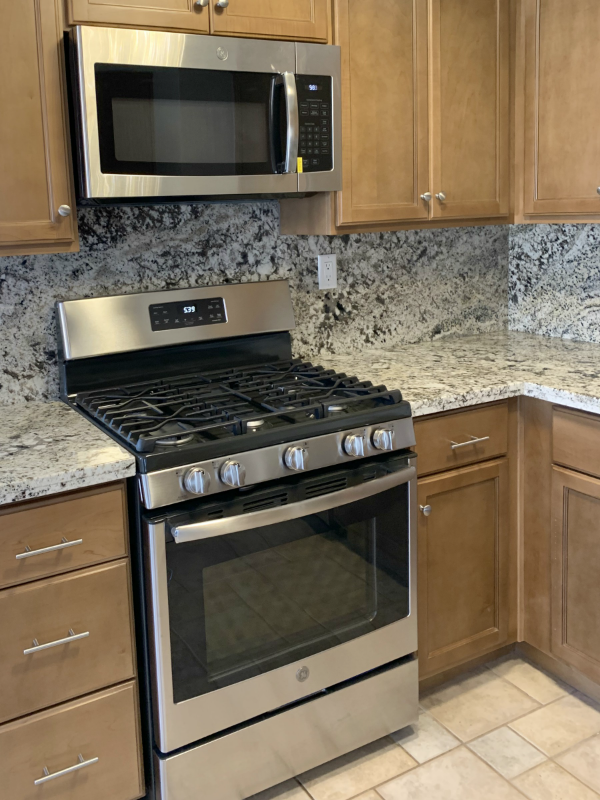 1539 W 207th St #3 - Photo 4 of 33