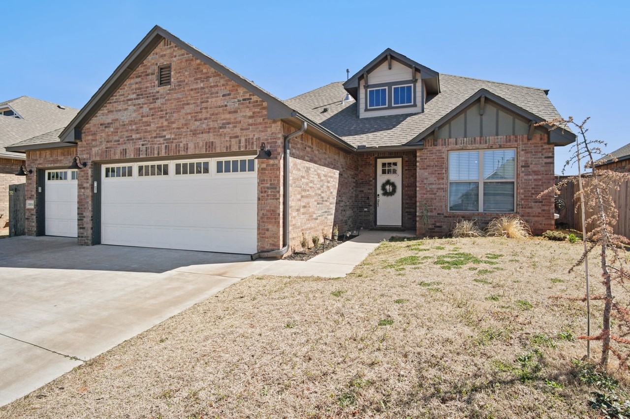 10004 Glover River Dr - Photo 2 of 33