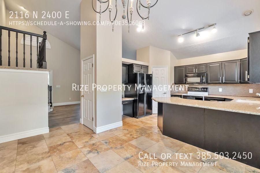 2116 N 2400 E - Photo 4 of 32