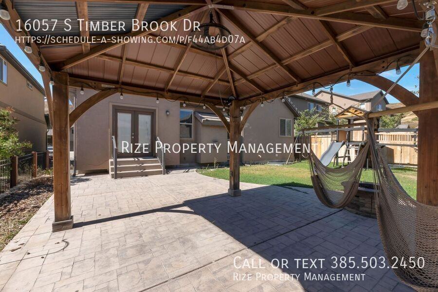 16057 S Timber Brook Dr - Photo 3 of 50