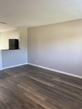 3814 Cherwood Ln #B - Photo 4 of 20