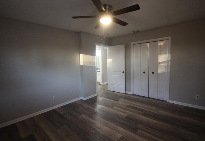 3814 Cherwood Ln #B - Photo 7 of 20