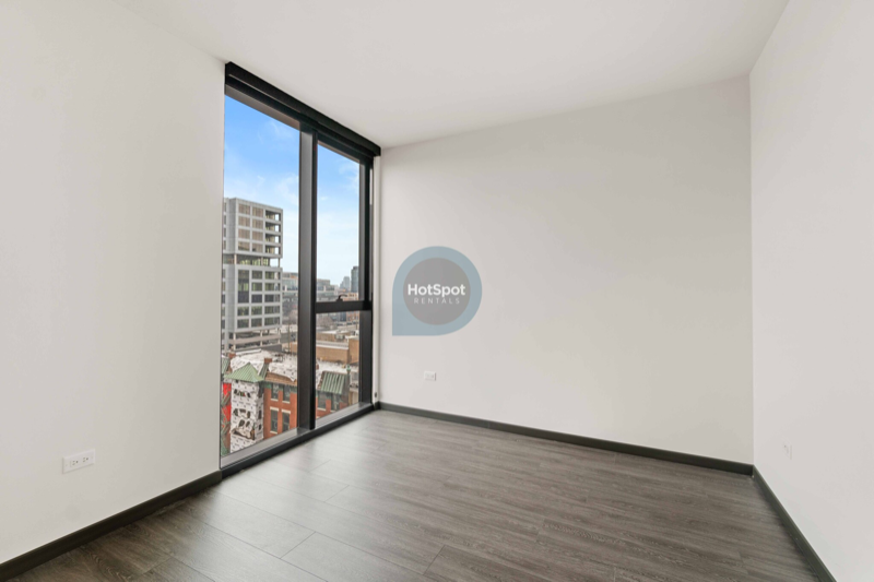 1350 W Randolph St #1113 - Photo 5 of 21