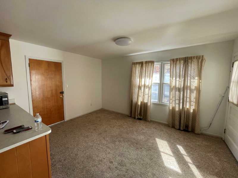 9 Dinwiddie Pl - Photo 4 of 15